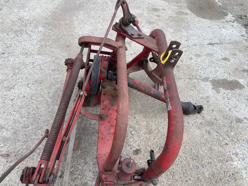 Miscellaneous  Massey Ferguson Sickle Mower - 7FT - Pitman Drive Photo